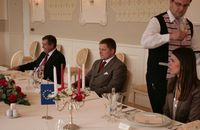 Predseda vlády Slovenskej republiky Robert Fico a minister školstva Slovenskej republiky Ján Mikolaj, na návšteve hradu v roku 2009  02